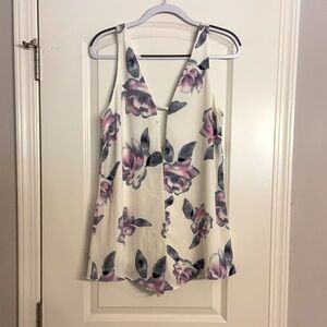 𝅺Audrey3+1 floral romper White With Roses Size Small NWT